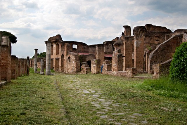 0828Ostia Antica.jpg - SONY DSC